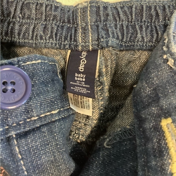 BABYGAP blue jeans with flower stitching. Size 12-18 months. - Picture 4 of 6